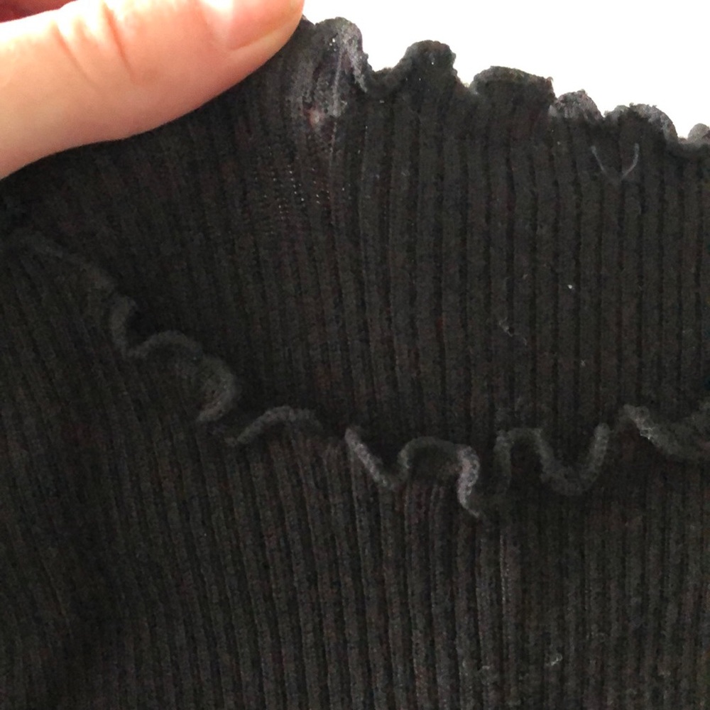 *SOLD brandy melville wynn top - Picture 2 of 2